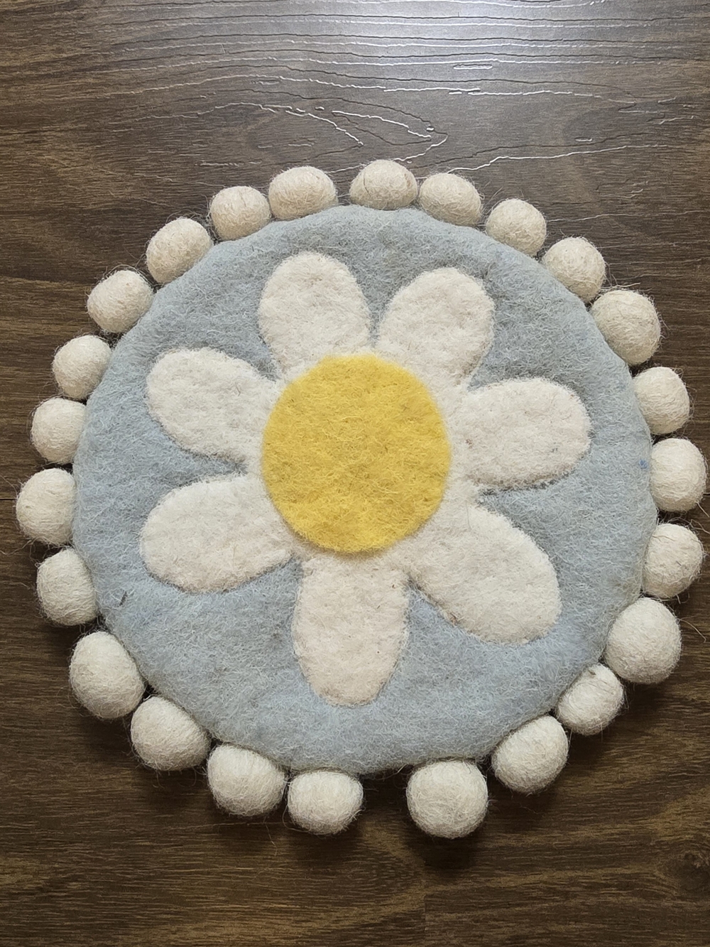 Handmade Daisy Felt Trivit - Blue, White & Yellow